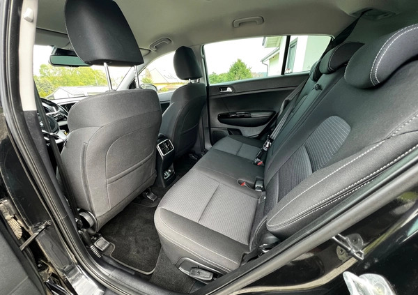 Kia Sportage cena 88900 przebieg: 103000, rok produkcji 2021 z Duszniki-Zdrój małe 781